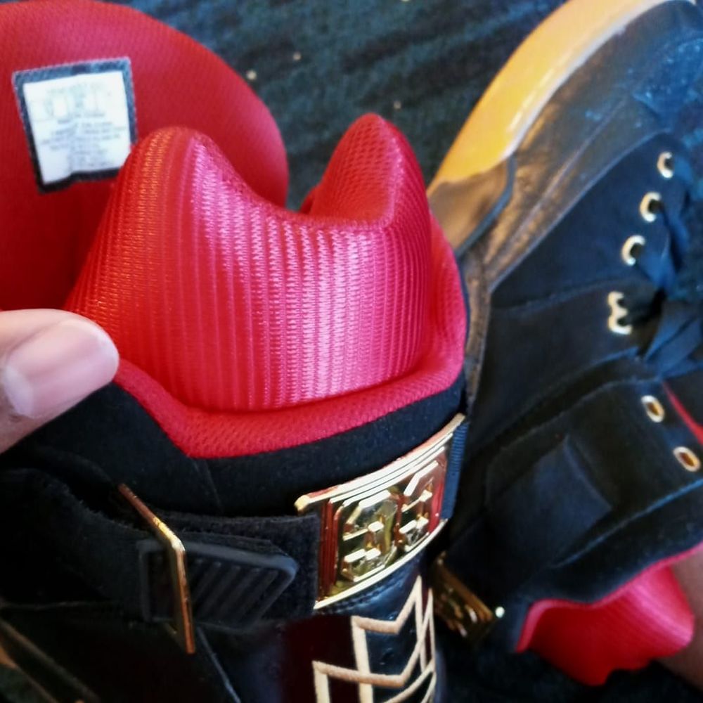 Meet your Posher, Lawrence